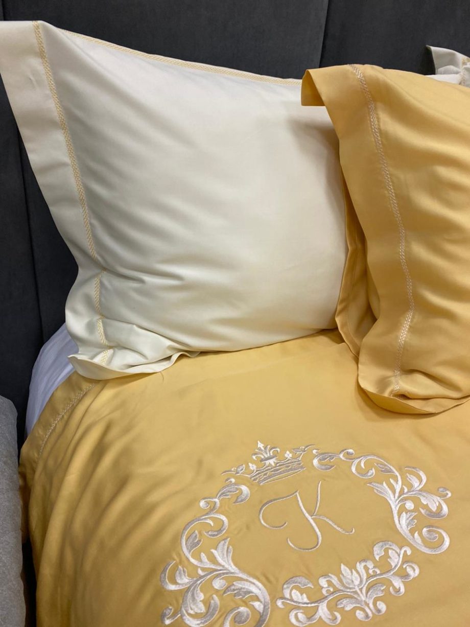Photo 5 - White Royal Cotton 500TC Bedding Set With Embroidery.